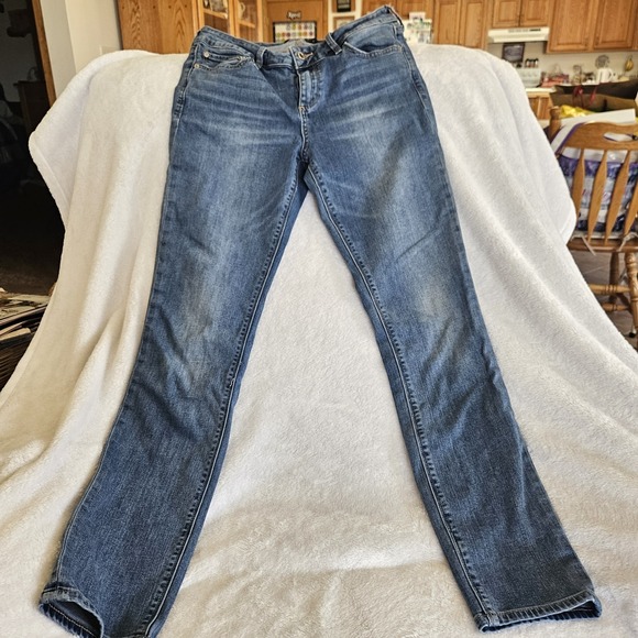 Lucky Brand Lolita Skinny Medium Wash Blue Denim Jeans Women's Size 8/29‎ - Picture 1 of 9